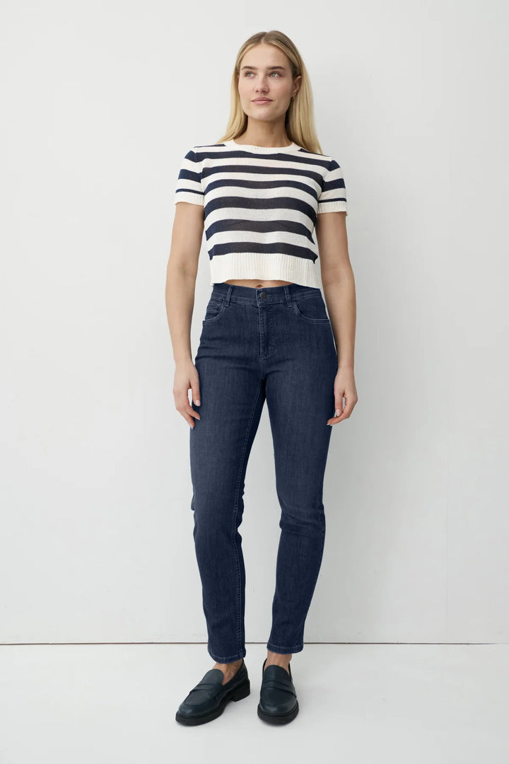 Anna Montana Angelika Slim Fit Jeans aus dunklem Denim