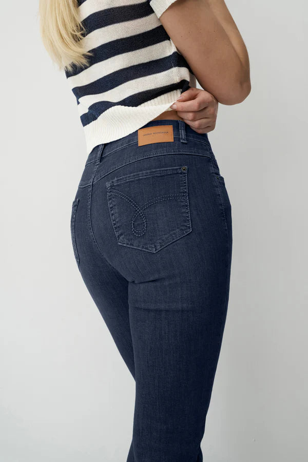 Anna Montana Angelika Slim Fit Jeans aus dunklem Denim