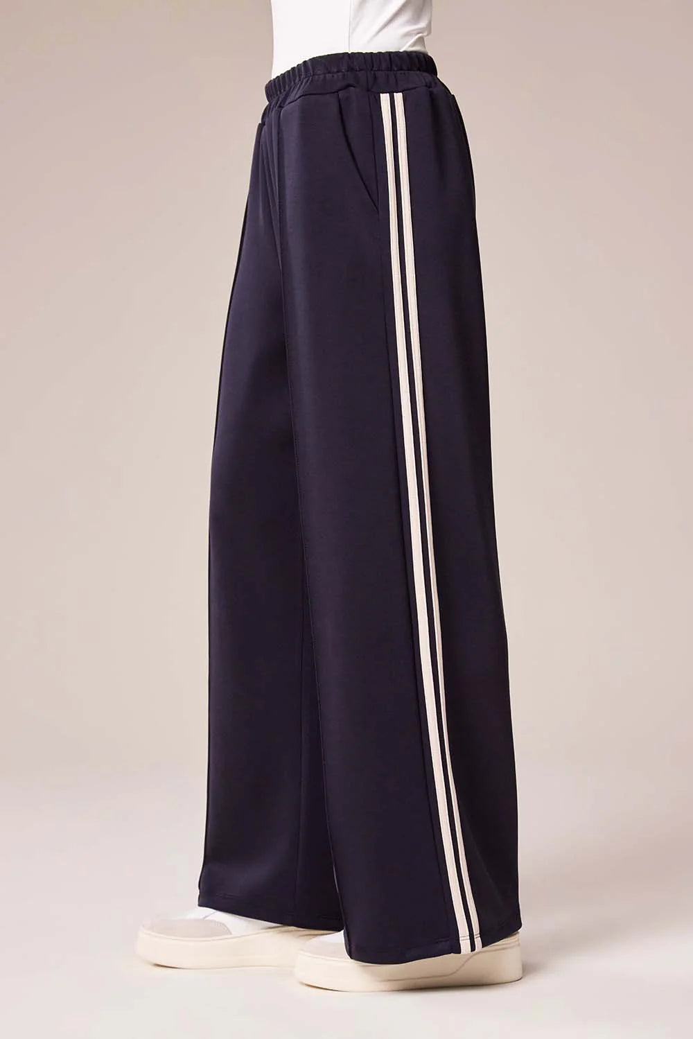 Decollage Navy Relaxed Wide-Leg Hose