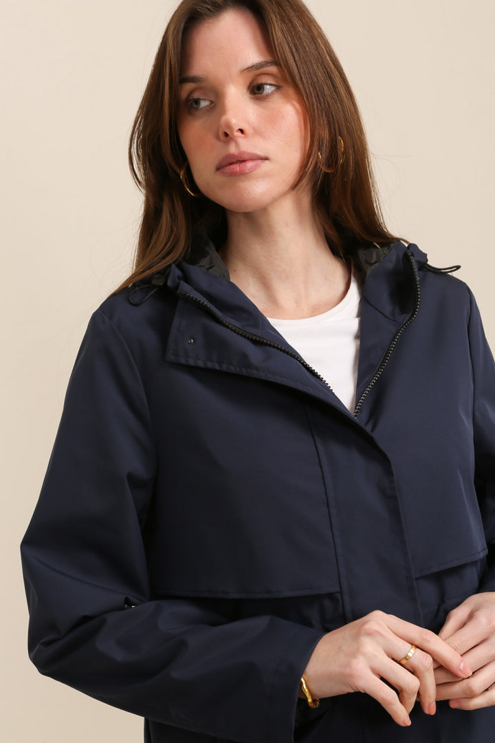 Langer, wasserdichter Parka in Khaki mit Kapuze