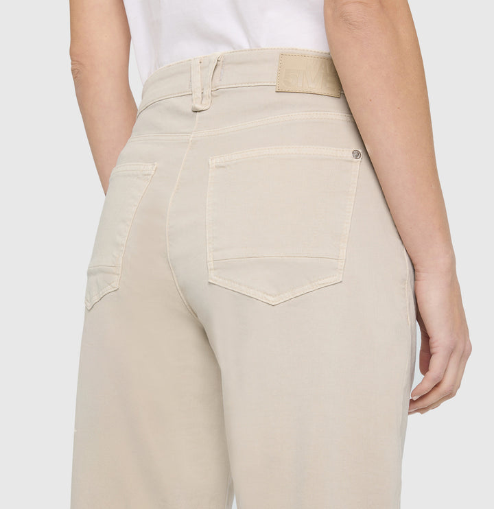 Mac Jeans Danni Ivory Barrel Authentic High Stretch Gabardine Jeans