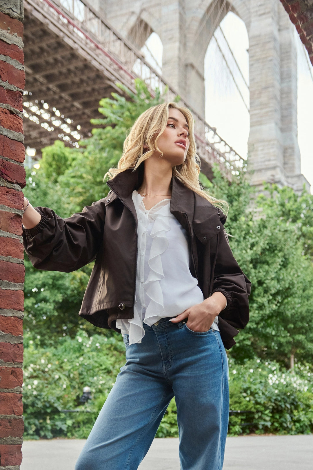 Weiße Georgette-Rüschenbluse von Monari