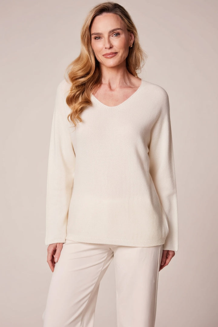 Decollage Cremefarbener V-Ausschnitt-Pullover