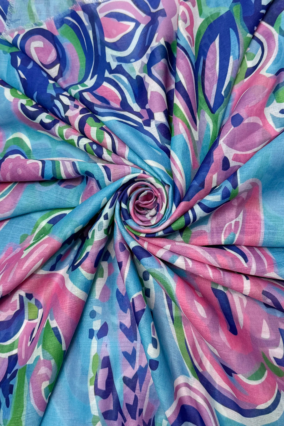 Großer blauer Schal mit Festival-Paisley-Muster und Fransen