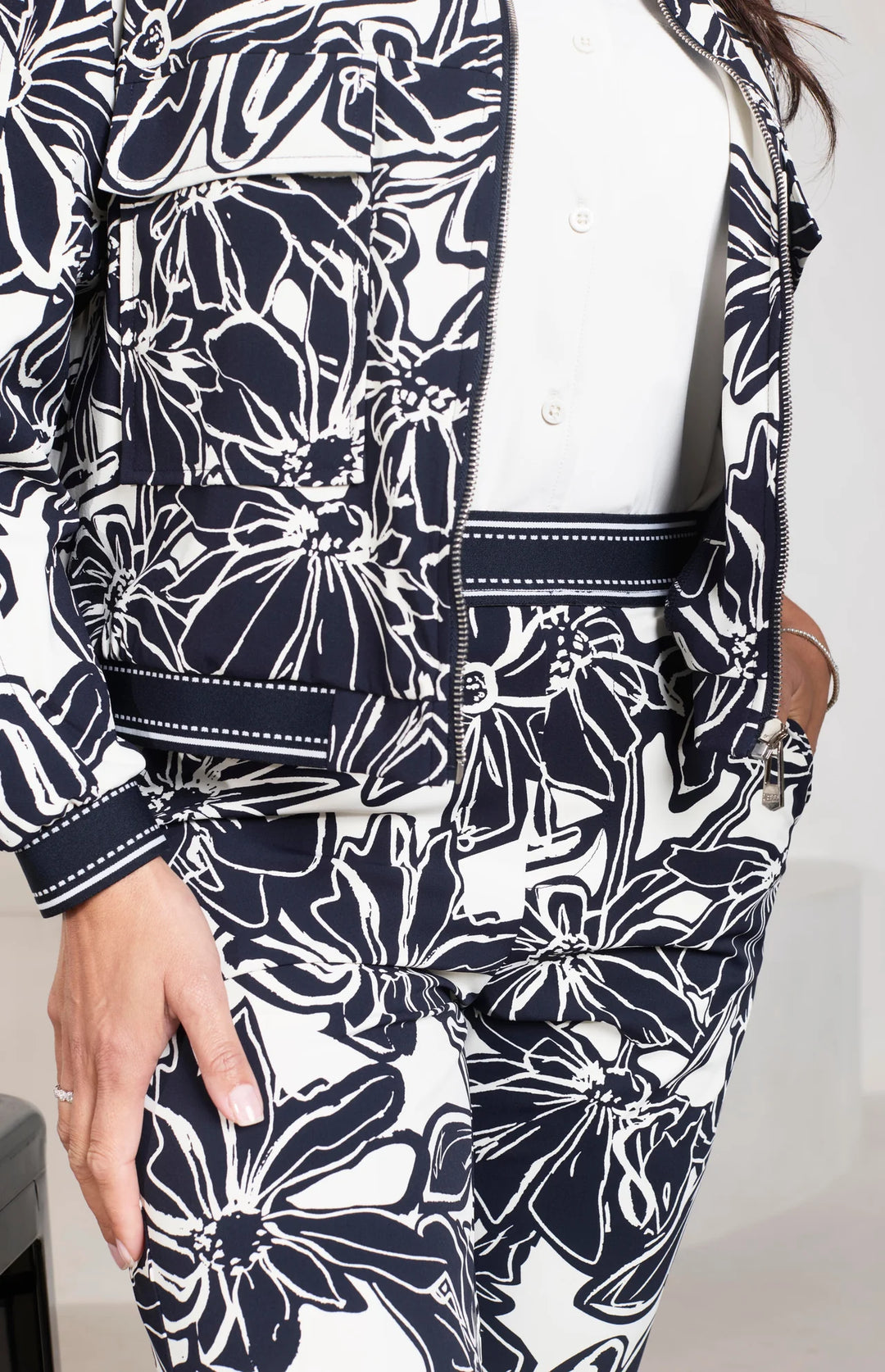 Zoso Jenny Reisejacke mit blauem Print
