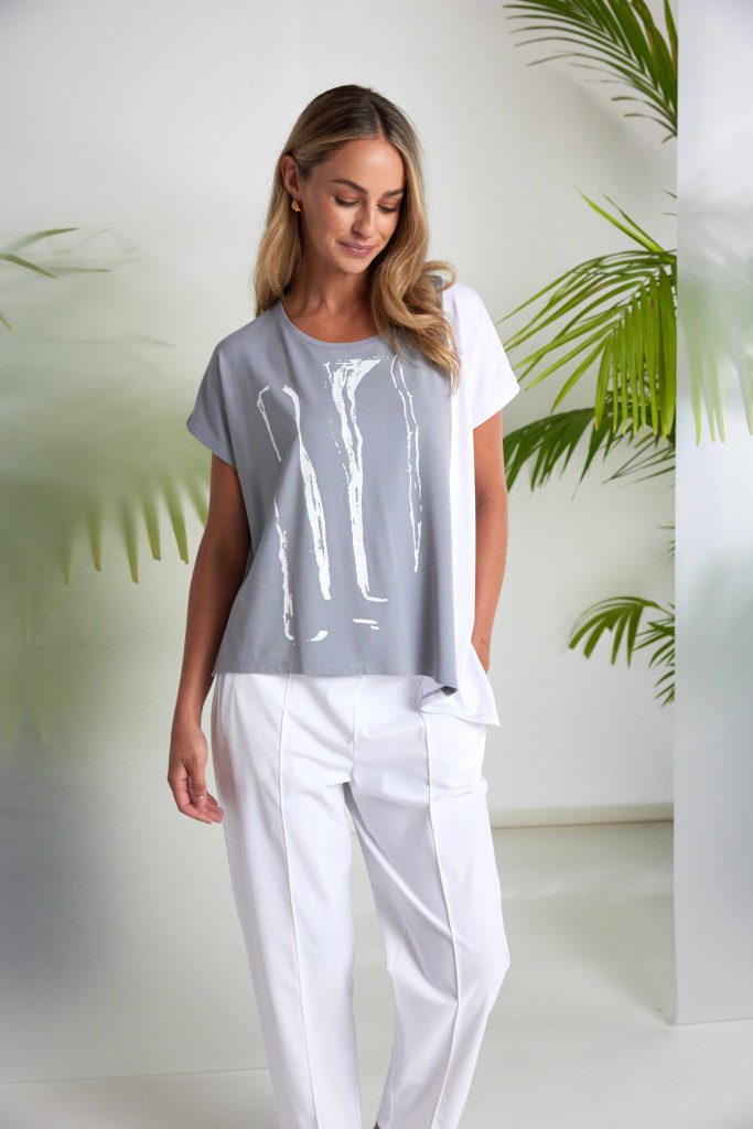 NAYA Top mit Tauben- und Weißprint