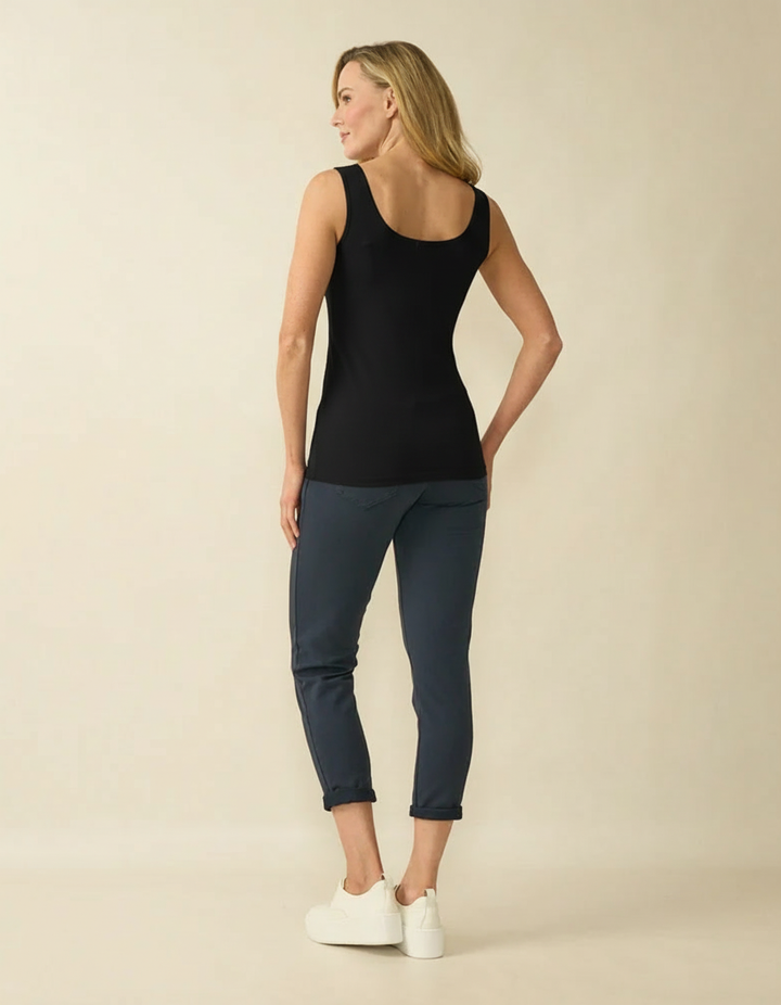 Decollage PIA Basic Schwarze Weste