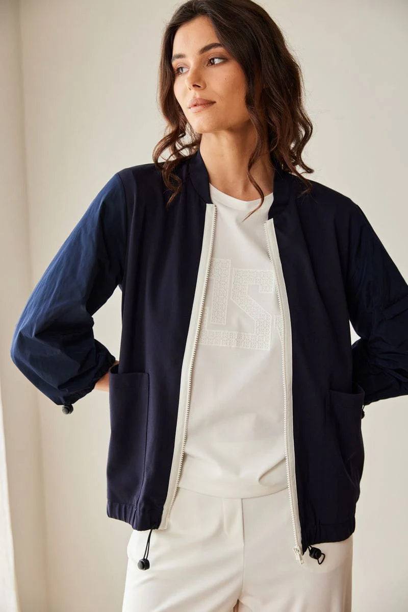 Marineblaue Jacke mit Taftärmeln von Peruzzi