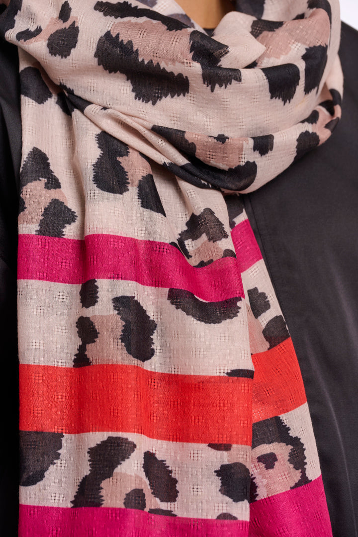 Rino & Pelle Sigrid Schal mit Leopardenmuster