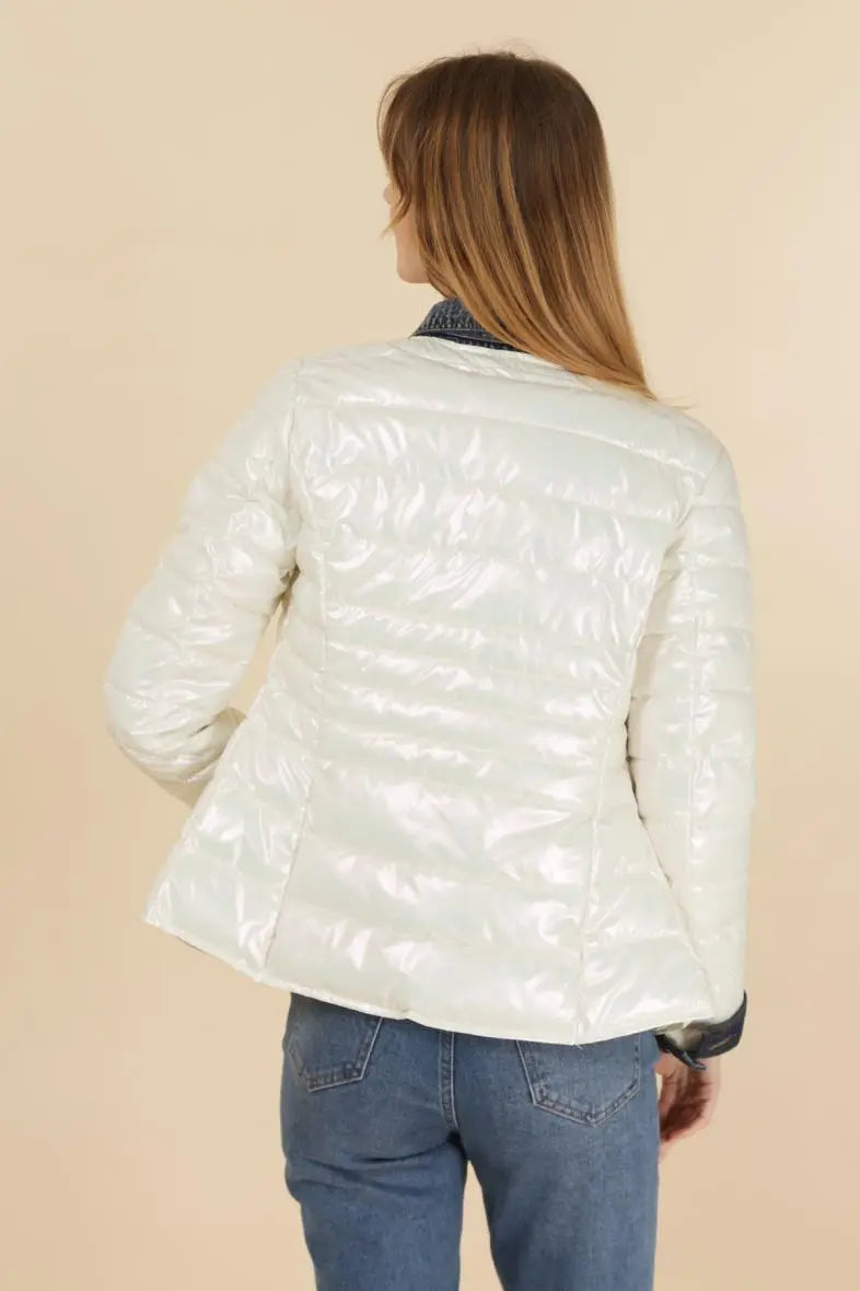 Leichte Metallic-Daunenweste