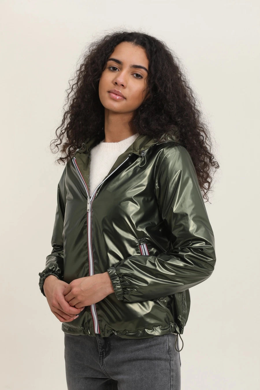 Langer, wasserdichter Parka in Khaki mit Kapuze