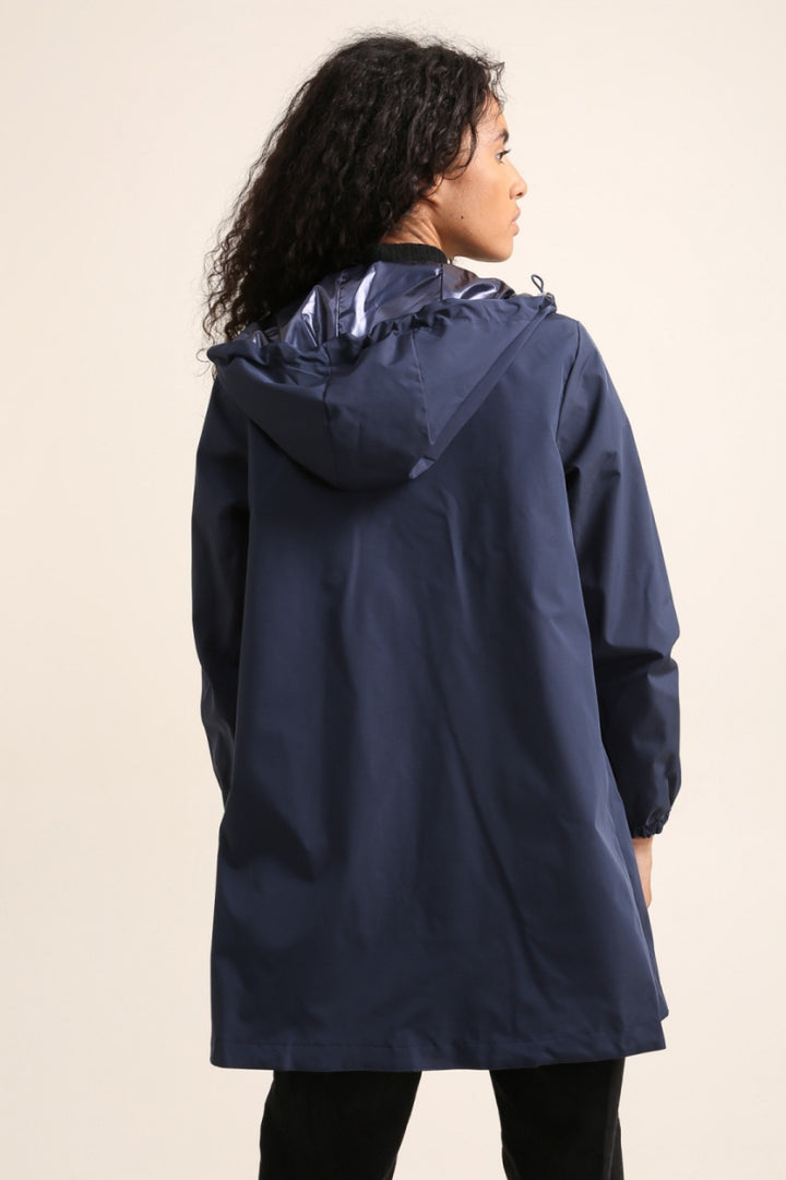 Langer, wasserdichter Parka in Khaki mit Kapuze