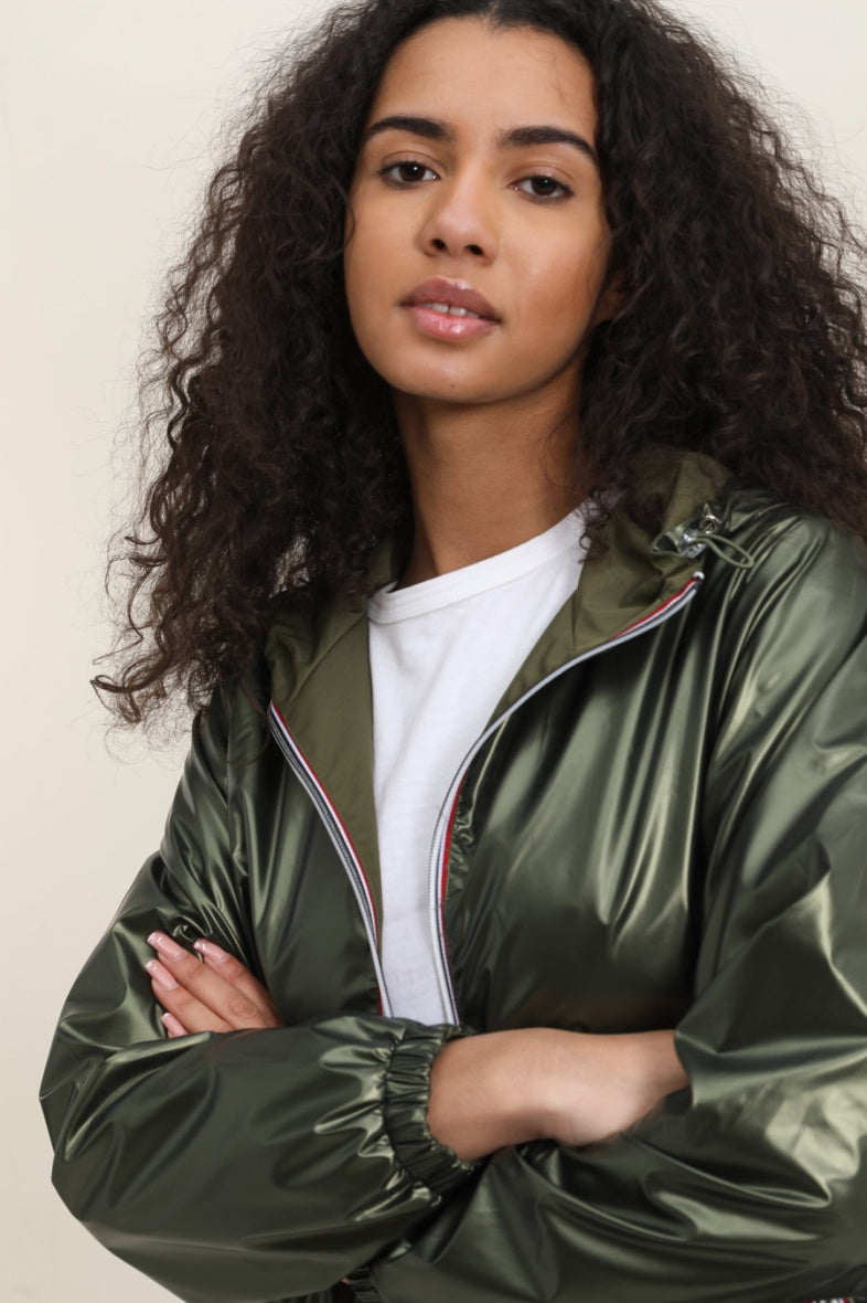 Langer, wasserdichter Parka in Khaki mit Kapuze