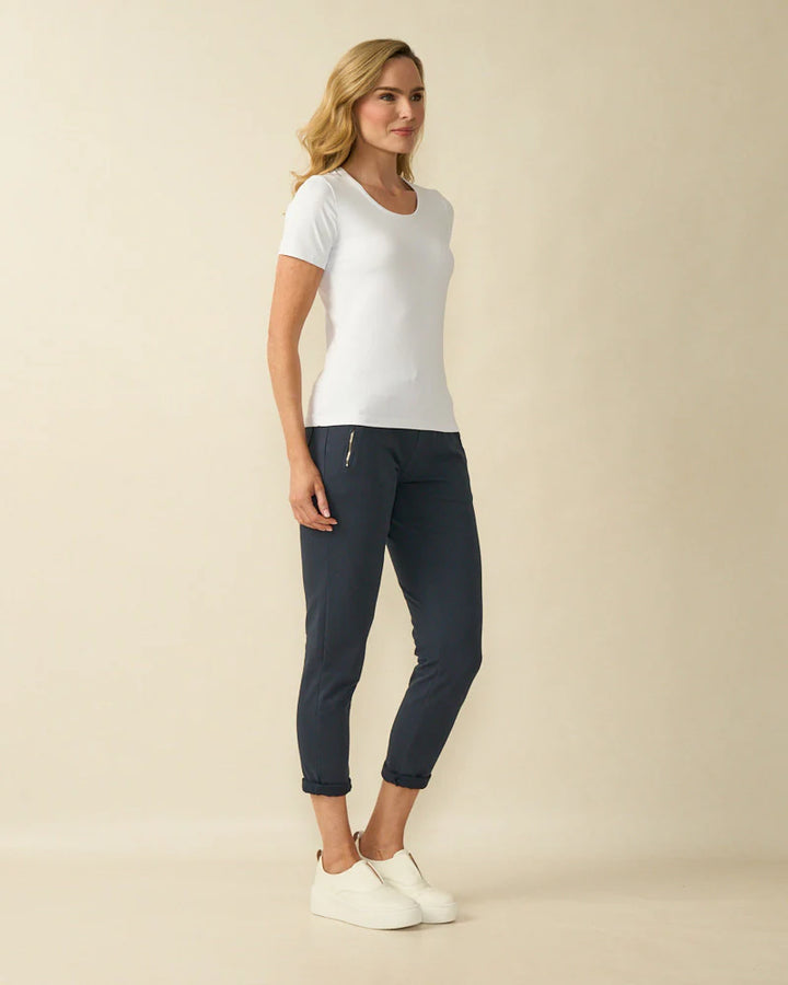 Decollage Petra Weißes Kurzarmtop