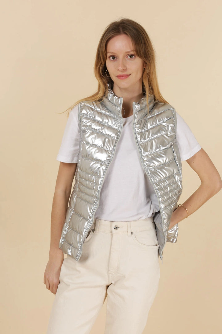 Leichte Metallic-Daunenweste